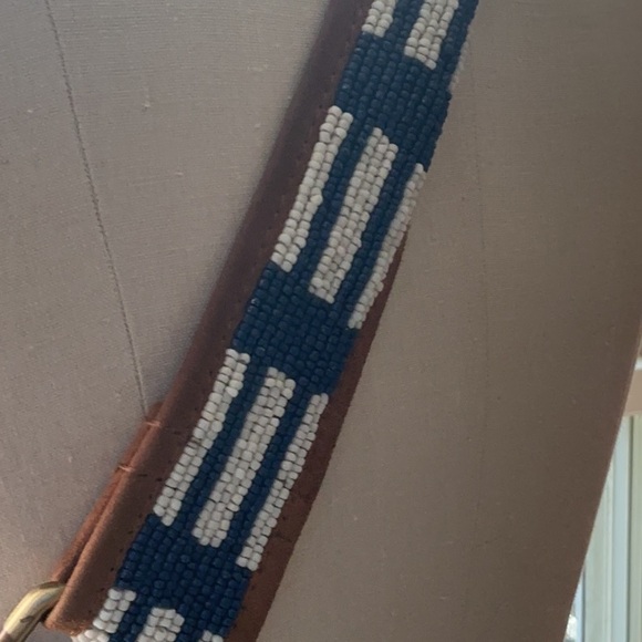 PARKER - THATCH Stylish Platinium Sling Bag - Picture 6 of 10